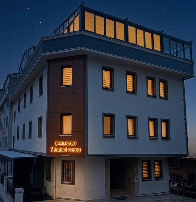 Çamlıkaltı Lise Yurdu Binası